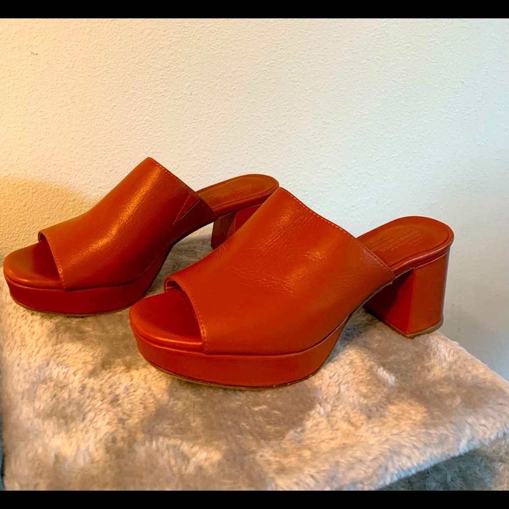 Charlotte Stone Rian Mules